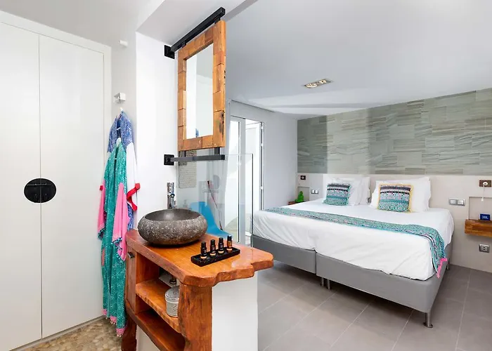 伊比扎森酒店 3*